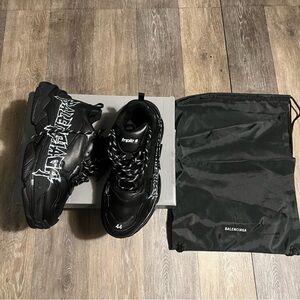 Balenciaga Triple S sneaker DIY Metal Black size 44 New season exclusive